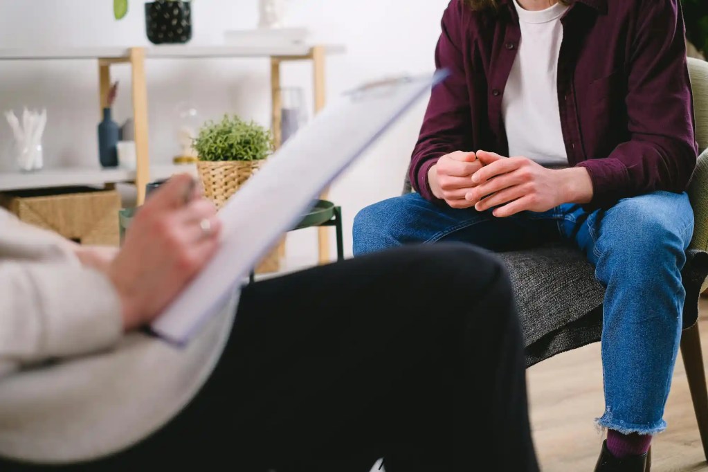 How to Email a Therapist for the First Time